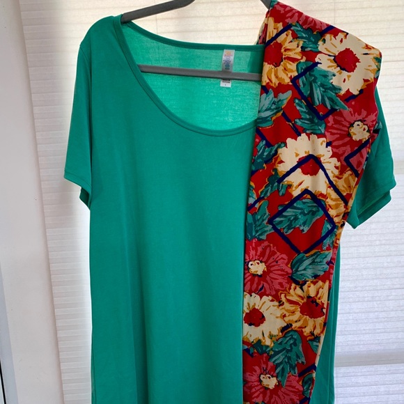 LuLaRoe Other - Lularoe Outfit Large Classic t os floral leggings